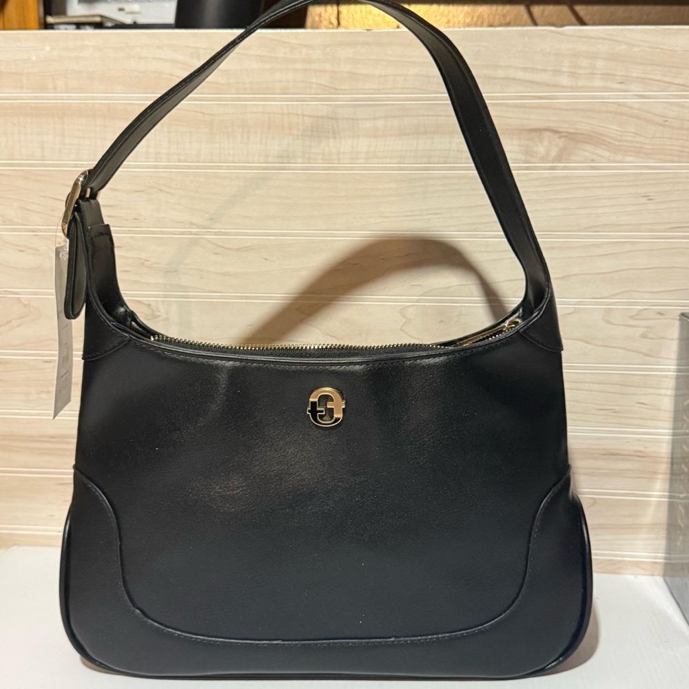 Classic Black Women's Shoulder Bag